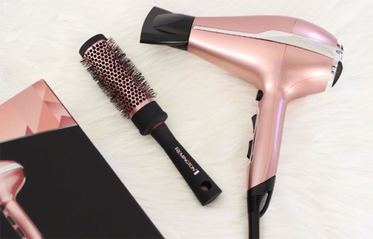 How to Choose a Flat Iron Without Damaging Your Hair